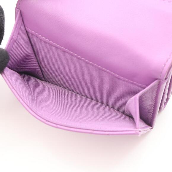 CHANEL Purple Lambskin Leather Wallet main image 4
